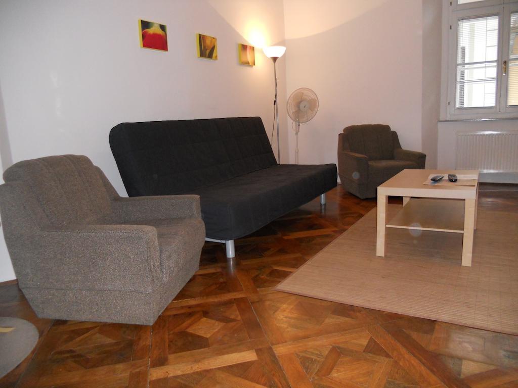 Guba Apartment Maribor Center Zimmer foto